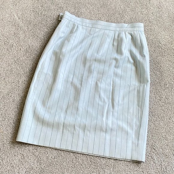 Givenchy Vintage Wool and Silk Straight Skirt in Sky Blue Size 44    - I13 - Picture 1 of 5
